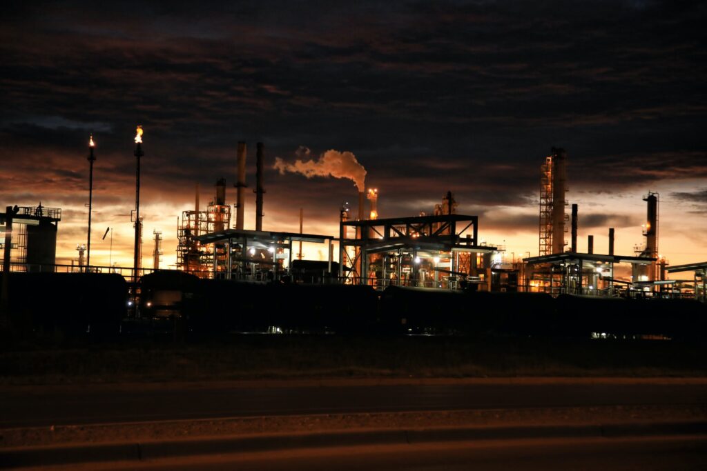 American refinery using power distribution castings